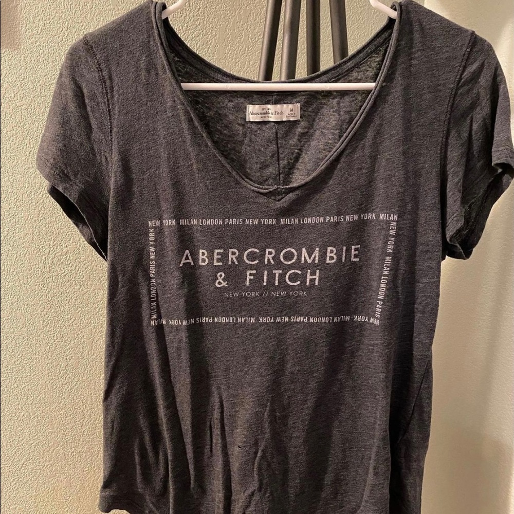 Everyday tee